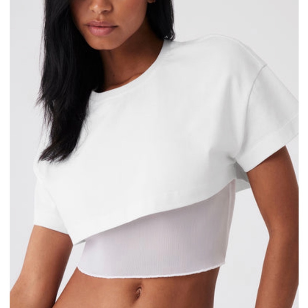 ALO shorts sleeve cropped top